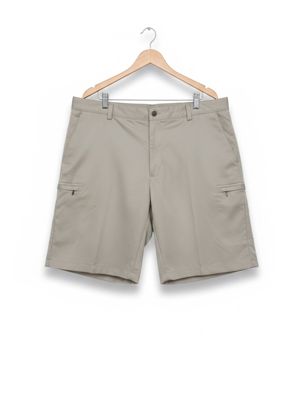 IZOD Golf Classic Shorts Men’s 40 Beige Performance Cargo Golf Casual